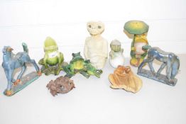 MIXED LOT VARIOUS MODEL FROGS, POTTERY HORSES AND OTHER ITEMS