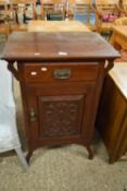 LATE VICTORIAN MAHOGANY BEDSIDE CABINET WITH SINGLE DRAWER AND SINGLE DOOR, 61CM WIDE