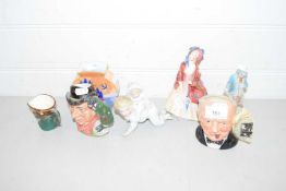 MIXED LOT: CERAMICS TO INCLUDE SMALL ROYAL DOULTON CHARACTER JUGS, ROYAL DOULTON FIGURINE 'PAISLEY