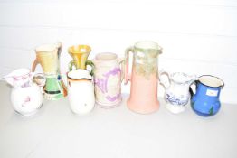 MIXED LOT VARIOUS DECORATED JUGS TO INCLUDE TORQUAY WARE, ROYAL WINTON, COALPORT AND OTHERS