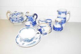 MIXED LOT VARIOUS BLUE AND WHITE CHINA WARES TO INCLUDE TEA POTS, JUGS, REPRODUCTION WORCESTER CUP