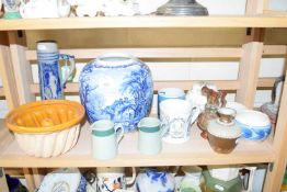 VARIOUS CERAMICS TO INCLUDE A BOOTHS BRITISH SCENERY JAR, VARIOUS MUGS, JELLY MOULDS, VASES ETC