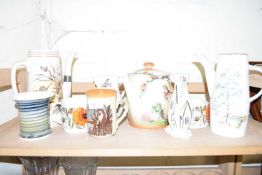 VARIOUS CERAMICS TO INCLUDE ROYAL DOULTON OLD ENGLISH SCENES TEA POT AND OTHER WARES