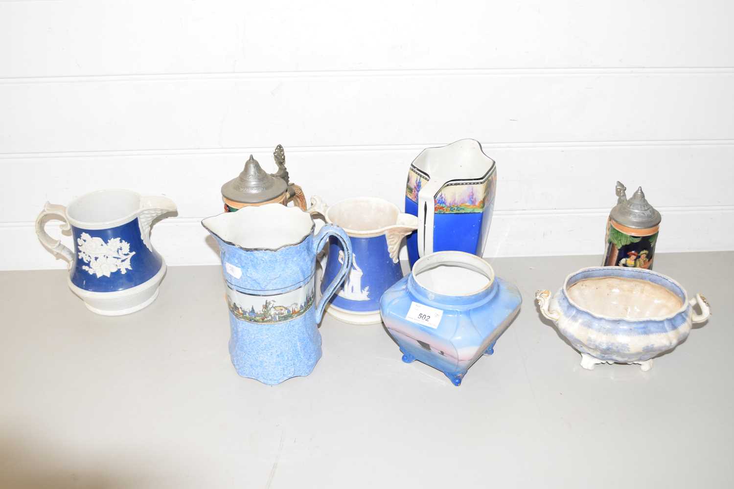 VARIOUS CERAMICS TO INCLUDE BEER STEINS, JUGS, VASE ETC