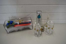 MIXED LOT: SMALL LUSTRE TYPE VASES, VARIOUS GLASS CANDLESTICKS AND OTHER SMALL VASES