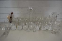 MIXED LOT VARIOUS CLEAR GLASS WARES AND OTHER ITEMS