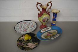 MIXED LOT OF CERAMICS TO INCLUDE FLORAL DECORATED STEM VASE, CONTINENTAL DOUBLE HANDLED VASE AND