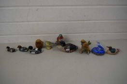 COLLECTION OF VARIOUS MODEL BIRDS TO INCLUDE A LIMOGES DUCK FORMED TRINKET BOX