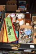 BOX OF MIXED CERAMICS, BUTTONS AND OTHER ITEMS