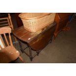 EARLY 20TH CENTURY OAK DROP LEAF TABLE ON BARLEY TWIST LEGS