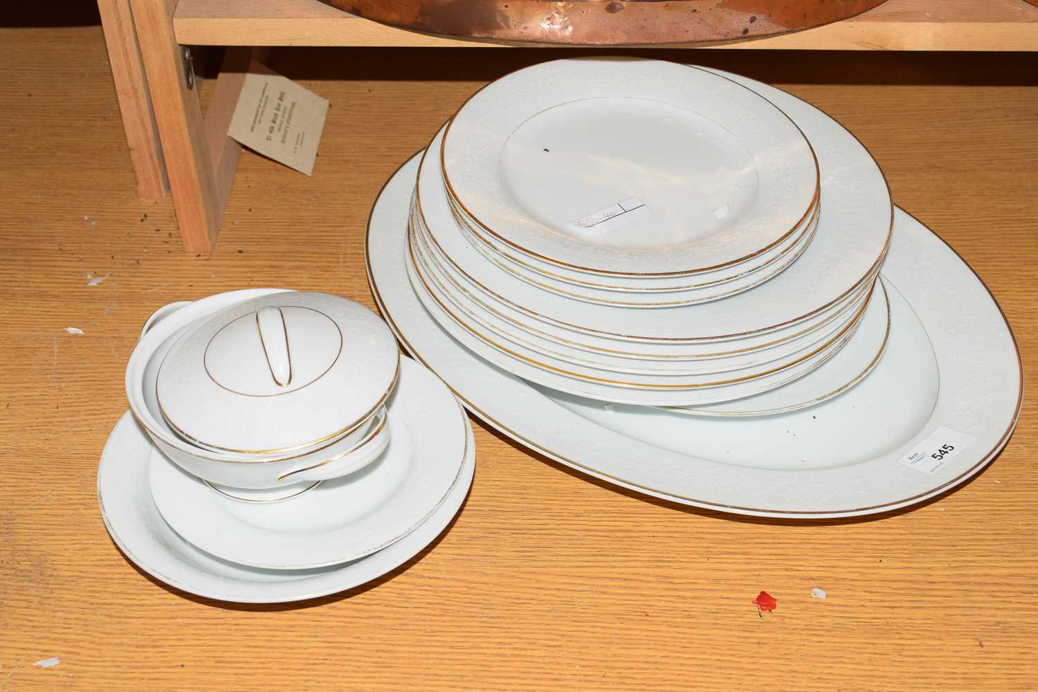 QUANTITY OF NORITAKE TABLE WARES