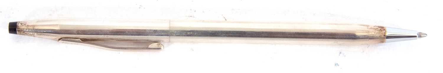 Cross 925 marked ballpoint pen, twist style closure, 13cm long in original Cross case - Image 3 of 3