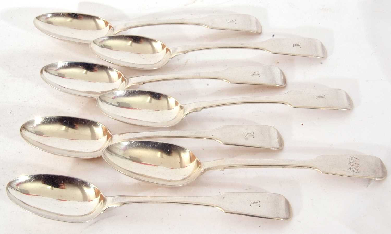 Set of six Victorian Fiddle pattern dessert spoons, stamped to the handles with 'L' in script,