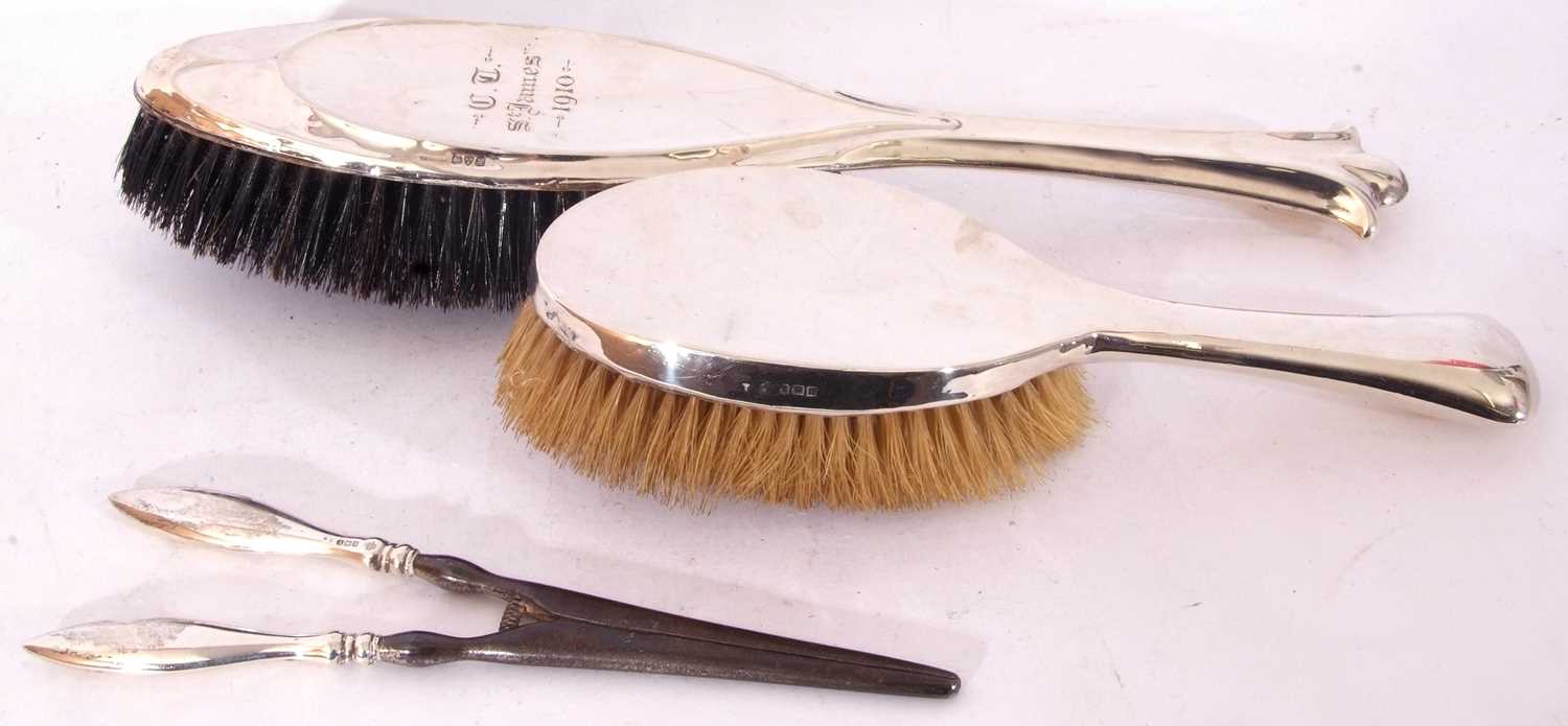 Mixed Lot: large Art Nouveau silver mounted clothes brush, stamped 'CT, St James, 1910', 33cm