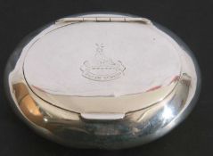 Edwardian silver pebble tobacco box of typical form, the hinged cover engraved and chased with a