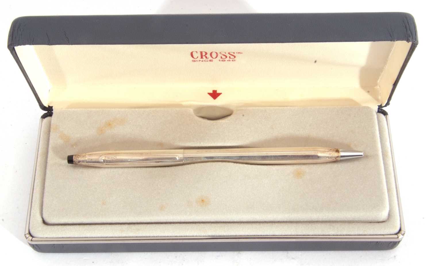 Cross 925 marked ballpoint pen, twist style closure, 13cm long in original Cross case - Image 2 of 3