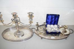 MIXED LOT : SILVER PLATED WARES TO INCLUDE OVAL SERVING TRAYS, CANDELABRA, CHAMBER STICKS, SMALL