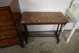 VICTORIAN GAMES TABLE OF RECTANGULAR FORM RAISED ON A BOBBIN TURNED FRAME, 86CM WIDE