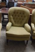 20TH CENTURY BUTTON BACK ARMCHAIR, UPHOLSTERED IN CHEQUERED FABRIC, RAISED ON TAPERING LEGS WITH