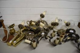 MIXED LOT : VARIOUS ELECTRIC WALL LIGHTS AND PICTURE LIGHTS