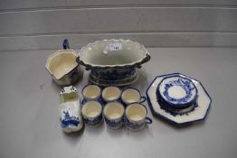 MIXED LOT : ROYAL DOULTON NORFOLK PATTERN COFFEE CANS WITH SAUCERS, FURTHER JUG AND PLATE AND TWO