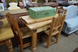 MODERN PINE DROP LEAF KITCHEN TABLE AND FOUR RUSH SEATED CHAIRS (5)