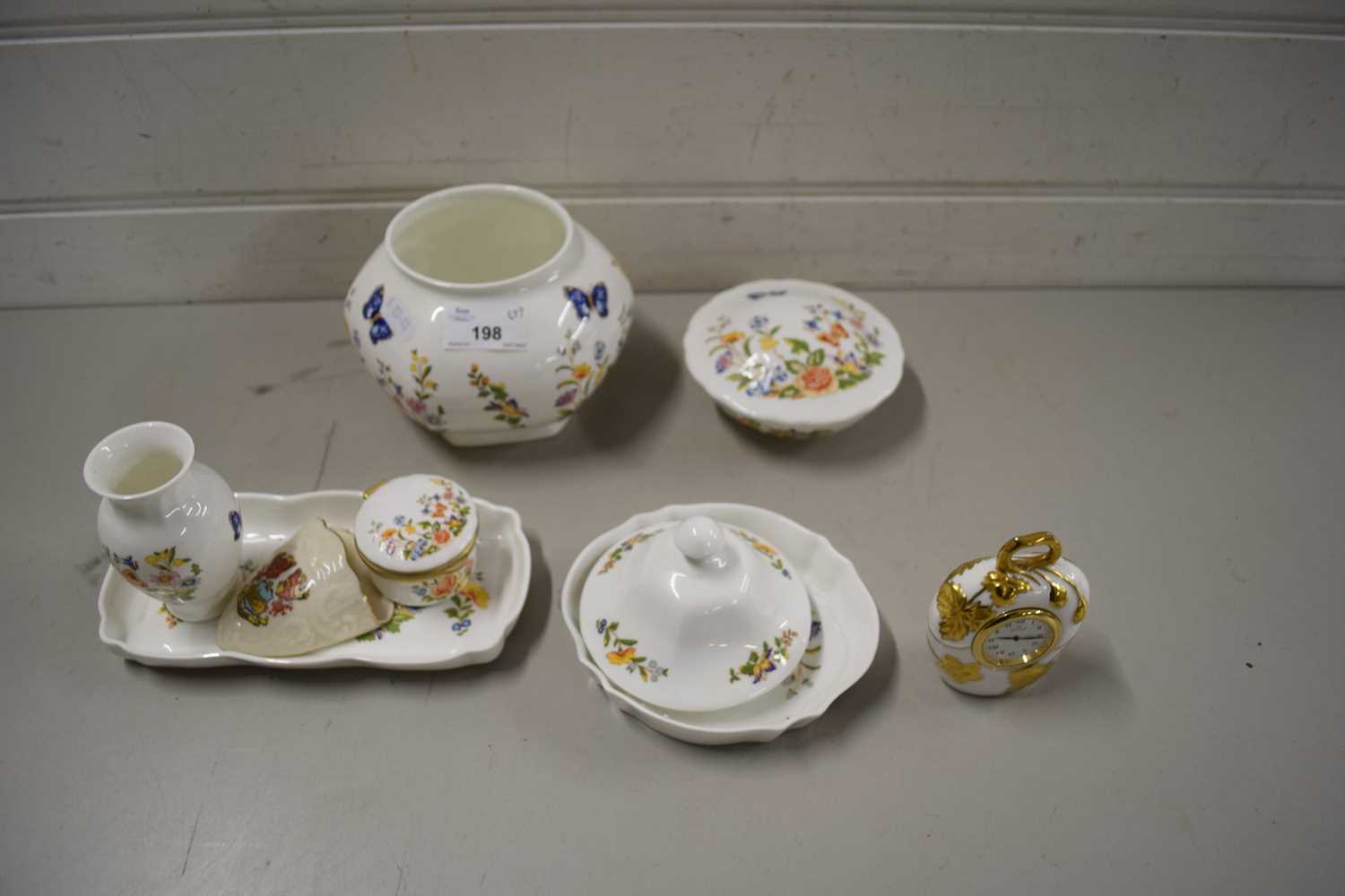 COLLECTION OF AYNSLEY COTTAGE GARDEN CERAMICS PLUS OTHER ITEMS