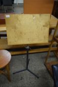 MODERN METAL AND PLYWOOD MUSIC STAND