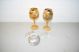 MIXED LOT COMPRISING TWO ITALIAN GILT DECORATED GLASS GOBLETS, SMALL GLASS VASE AND TWO GLASS