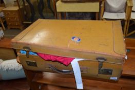 SUITCASE CONTAINING VARIOUS GENTS SHORTS AND OTHER CLOTHING