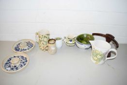 MIXED LOT OF CERAMICS, JUGS, BOWLS, CANDLE HOLDERS ETC