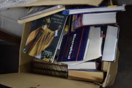 ONE BOX MIXED BOOKS TO INCLUDE VARIOUS DICTIONARIES, FOLIO SOCIETY BOXED SET OF VICTORIAN THINGS