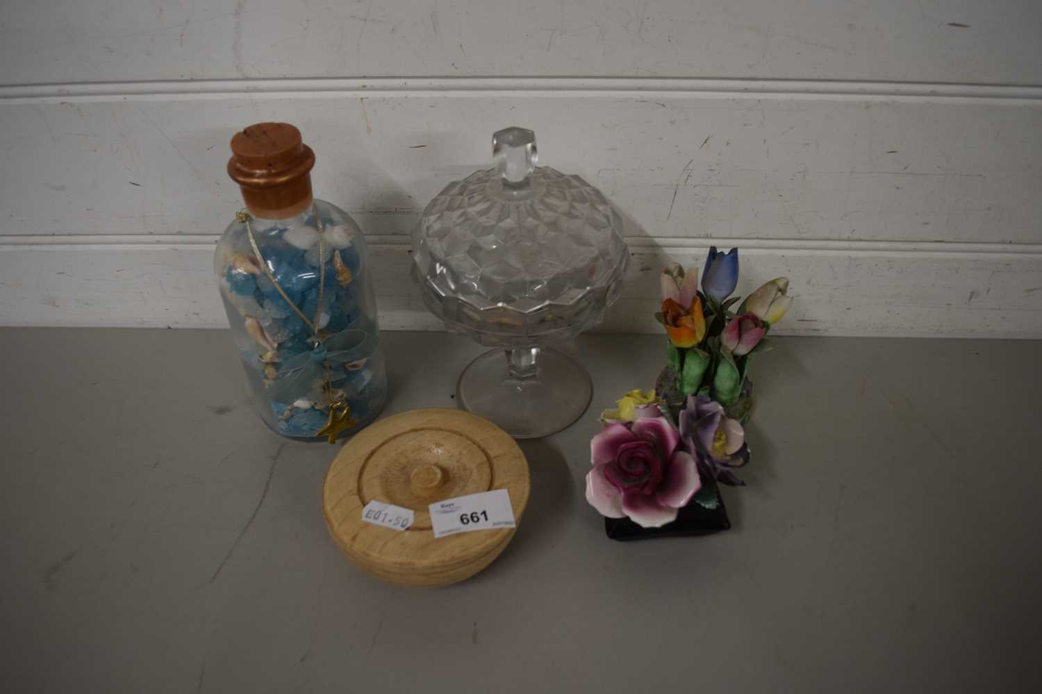 MIXED LOT OF WARES TO INCLUDE CROWN STAFFORDSHIRE MODEL FLOWERS, TURNED WOODEN BOX AND OTHER ITEMS