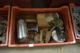 MIXED LOT OF VARIOUS TOOLS, LARGE FEED SCOOP ETC