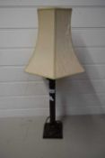 METAL CORINTHIAN COLUMN BASED TABLE LAMP WITH SHADE