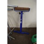 RECORD METAL ROLLER ON FOLDING STAND