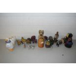 MIXED LOT: VARIOUS ORNAMENTS AND OTHER ITEMS