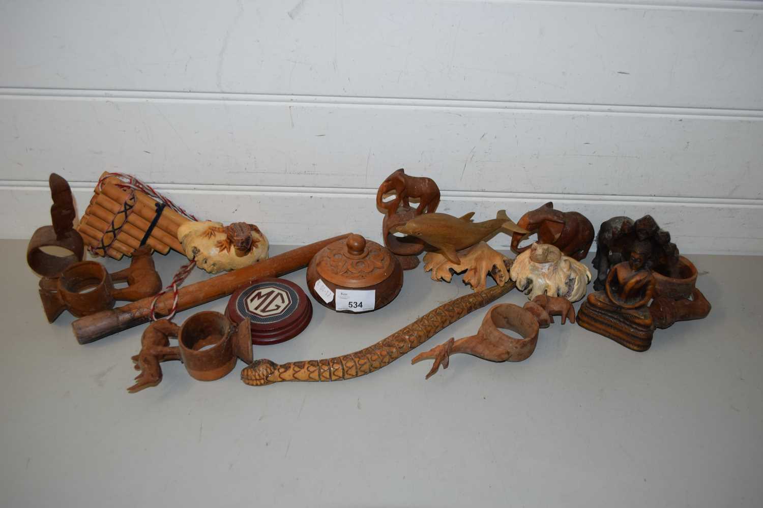 COLLECTION OF VARIOUS WOODEN MODEL ANIMALS, NAPKIN RINGS AND OTHER ITEMS