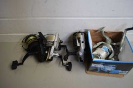 FOUR VARIOUS MODERN FIXED SPOOL FISHING REELS TO INCLUDE SHAKESPEARE