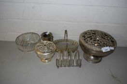 MIXED LOT: SILVER PLATED ROSE BOWL AND OTHER ITEMS