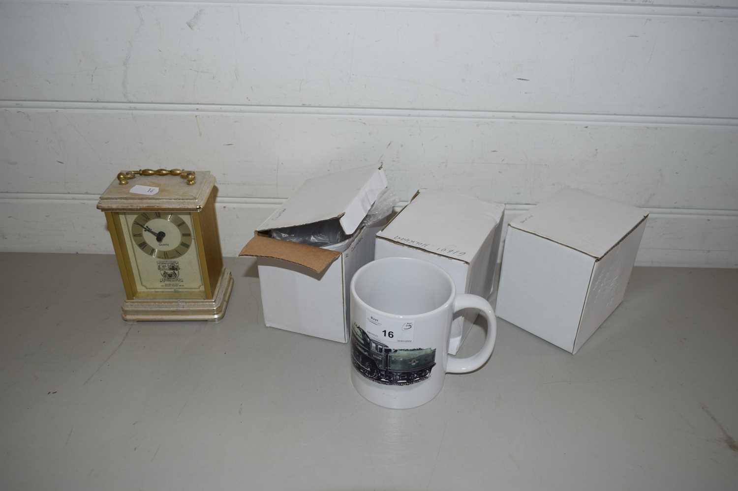 MIXED LOT MODERN MANTEL CLOCK, BOXED MUGS ETC