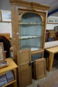 GOOD QUALITY 19TH CENTURY PINE CORNER CABINET WITH GILT PAINTED DETAIL, THE DOORS ARE DETACHED BUT