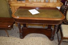 VICTORIAN MAHOGANY LEATHER TOPPED WRITING TABLE ON TURNED LEGS, 106CM WIDE