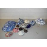 MIXED LOT VARIOUS 19TH CENTURY TUREEN LIDS, CHINESE VASE LID, AND OTHER ITEMS
