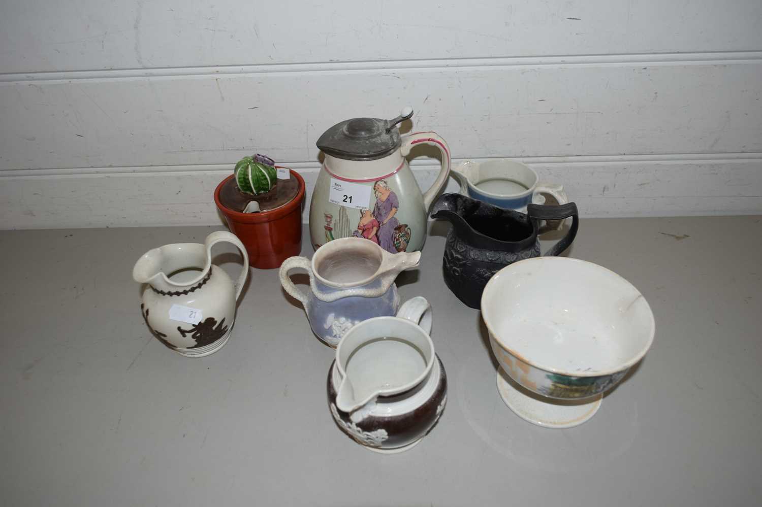 MIXED LOT VARIOUS SMALL 19TH CENTURY JUGS TO INCLUDE A BLACK BASALT CREAM JUG, PEWTER LIDDED EXAMPLE