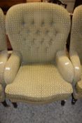 20TH CENTURY BUTTON BACK ARMCHAIR, UPHOLSTERED IN CHEQUERED FABRIC, RAISED ON TAPERING LEGS WITH
