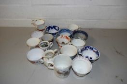MIXED LOT OF VICTORIAN AND LATER CERAMICS TO INCLUDE A LARGE RANGE OF VARIOUS TEA CUPS