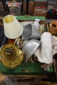 BOX OF MIXED ITEMS TO INCLUDE BRASS OIL LAMP, VARIOUS LIGHT FITTINGS, KITCHEN WARES ETC