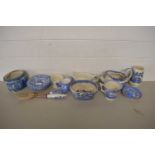 VARIOUS MIXED BLUE AND WHITE WARES TO INCLUDE SALAD TONGS, GRAVY BOAT, TEA POT ETC