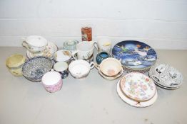 MIXED LOT VARIOUS 19TH CENTURY AND LATER CERAMICS TO INCLUDE COLLECTORS PLATES, RIDGWAY HOMEMAKER